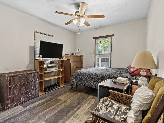 408 Manhattan Rd, Joliet, IL 60433 - bedroom featuring wood finished floors and ceiling fan