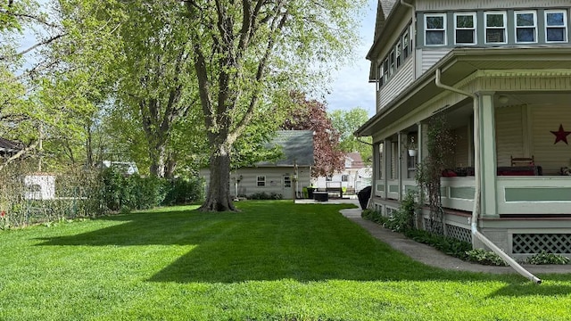 403 E Hickory St, Fairbury, IL 61739 - view of grassy yard