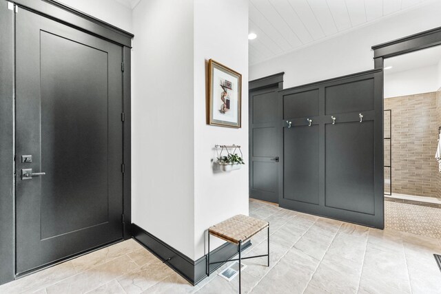 5N257 Switchgrass Ln, Saint Charles, IL 60175 - mudroom featuring recessed lighting
