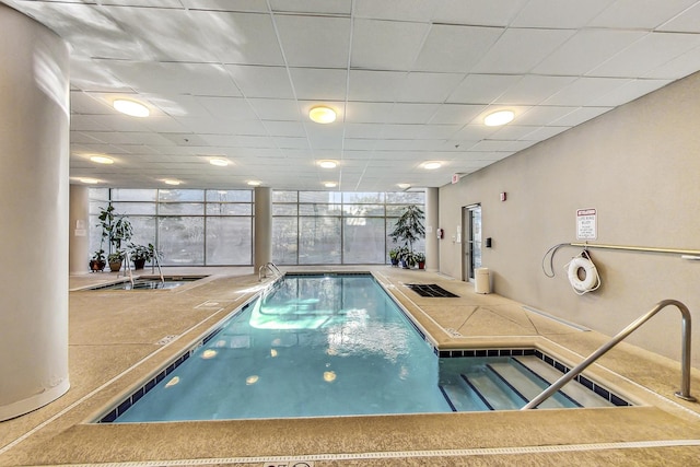 1580 Sherman Ave Unit 1006, Evanston, IL 60201 - view of indoor community pool