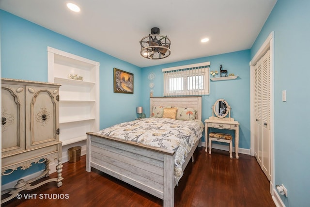 8349 W 82nd St, Justice, IL 60458 - bedroom featuring a closet, dark wood-style flooring, recessed lighting, and baseboards