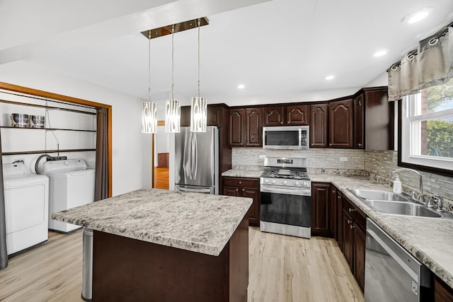12809 W Playfield Dr, Crestwood, IL 60418 - photo 6