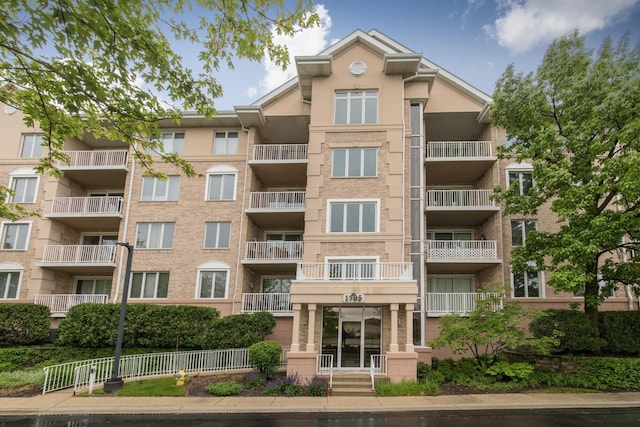 1705 Pavilion Way Unit 401, Park Ridge, IL 60068 - view of apartment building / complex