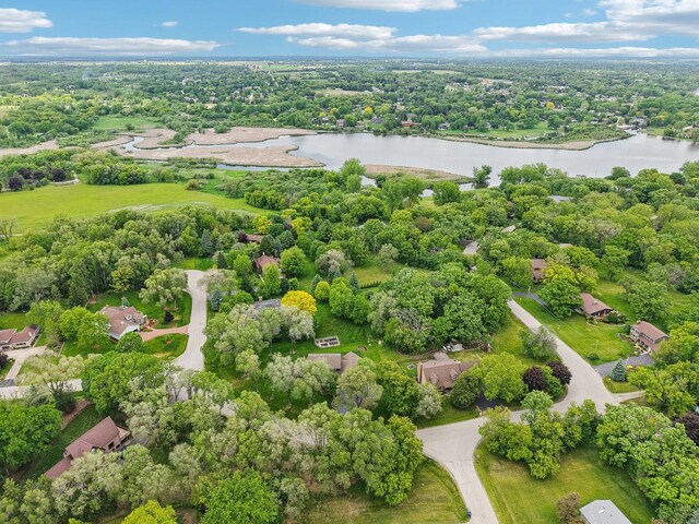 2902 Pleasant Dr, Mchenry, IL 60051 - bird's eye view of a large body of water