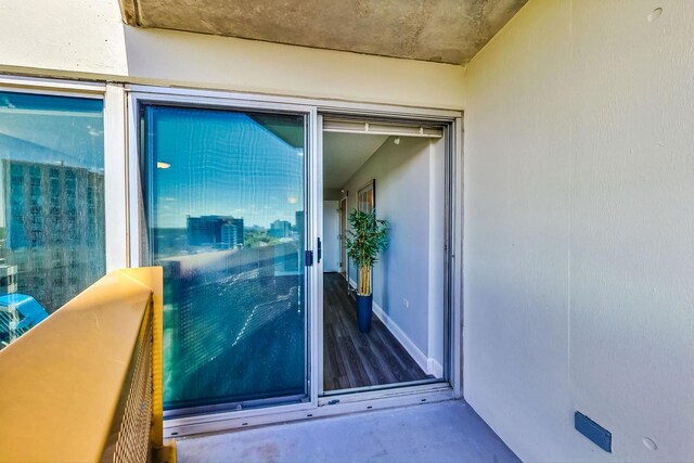 1720 Maple Ave Unit 1270, Evanston, IL 60201 - view of balcony