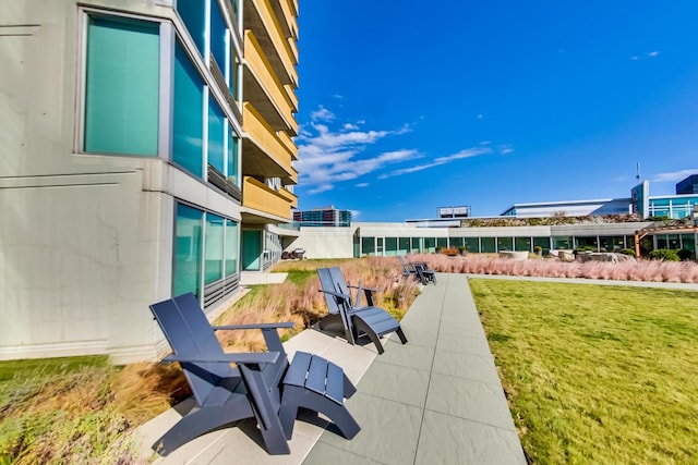 1720 Maple Ave Unit 1270, Evanston, IL 60201 - view of patio / terrace