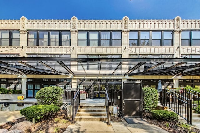 1000 W 15th St Unit 410, Chicago, IL 60608 - view of building exterior
