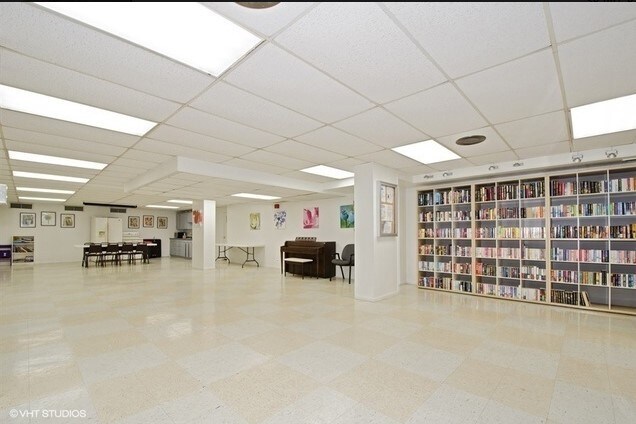 7033 N Kedzie Ave Unit 301, Chicago, IL 60645 - photo 23