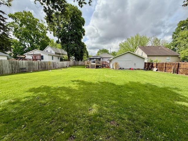 431 Edward St, Sycamore, IL 60178 - view of yard with a deck