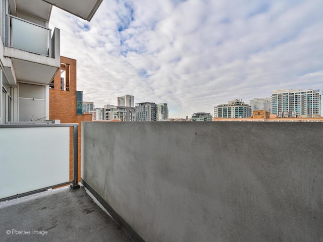 630 N Franklin St Unit 817, Chicago, IL 60654 - balcony with a view of city