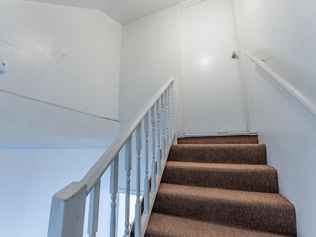 2531 N Lotus Ave, Chicago, IL 60639 - view of stairs