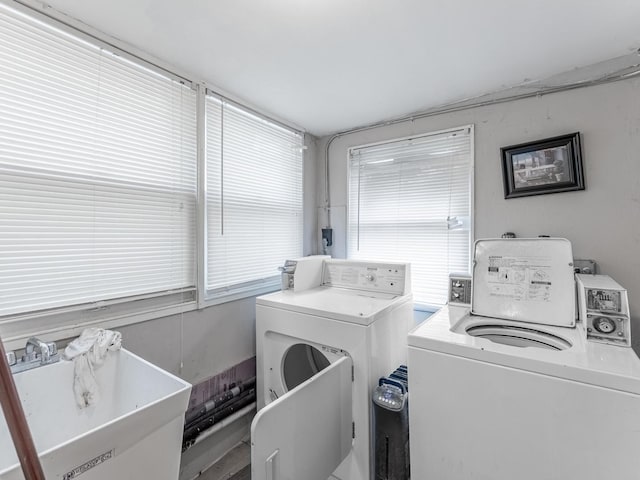 2531 N Lotus Ave, Chicago, IL 60639 - washroom featuring separate washer and dryer
