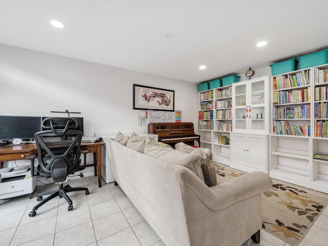 2393 N Wayne Ave, Chicago, IL 60614 - living room featuring light tile patterned flooring, an office area, and recessed lighting