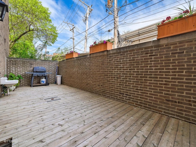 2393 N Wayne Ave, Chicago, IL 60614 - deck with a grill