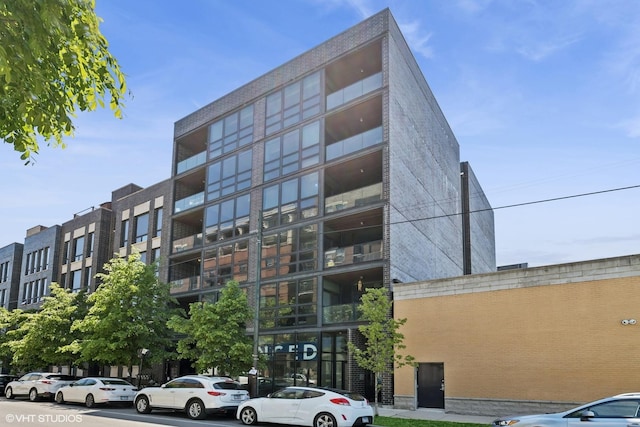 1018 N Larrabee St Unit 3S, Chicago, IL 60610 - view of apartment building / complex