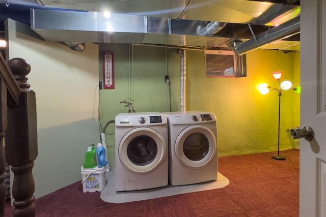 709 S Oak St, Bloomington, IL 61701 - laundry area featuring separate washer and dryer