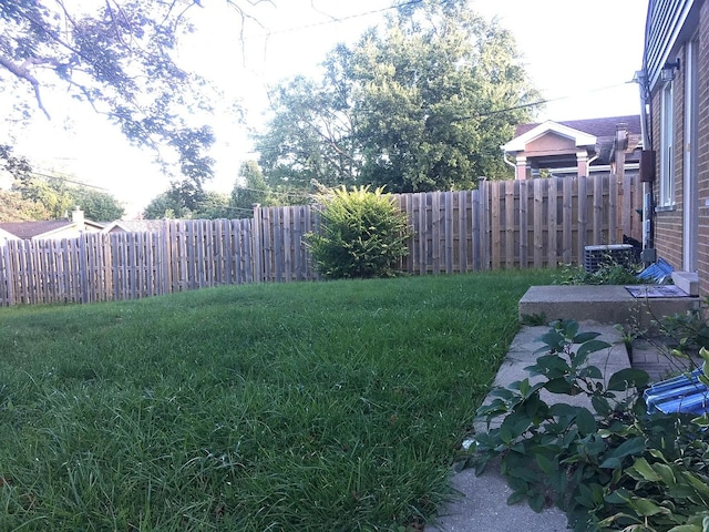 142 E Grove St, Lombard, IL 60148 - view of yard