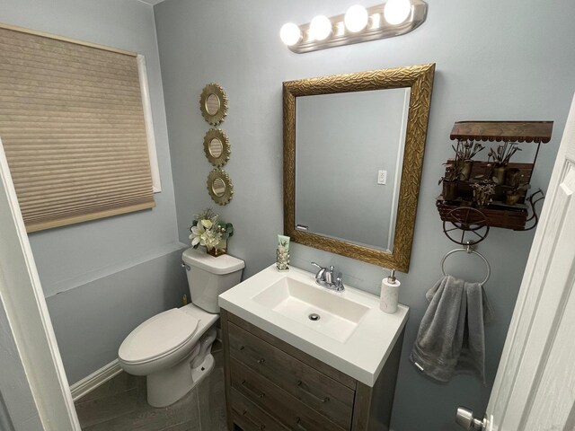 165 Kathleen Dr, Elgin, IL 60123 - half bath with toilet and vanity