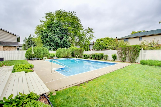 13711 83rd Ave, Orland Park, IL 60462 - view of swimming pool