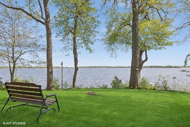 4014 Pitzen Rd, Johnsburg, IL 60051 - water view