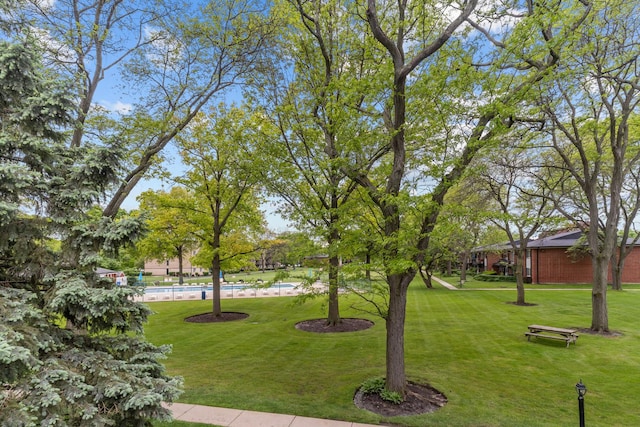 1210 N Dale Ave Unit 2I, Arlington Heights, IL 60004 - view of property's community with a pool and a yard