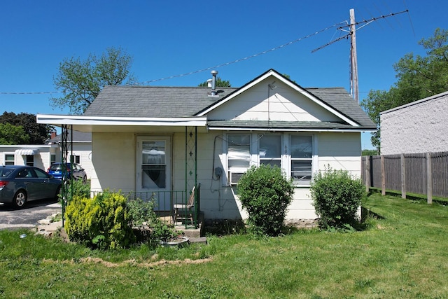 605 E St, Mazon, IL 60444 - bungalow-style house featuring roof with shingles