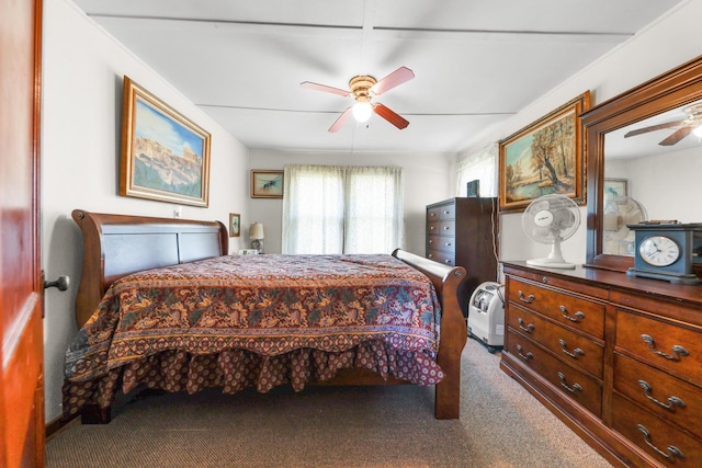 605 E St, Mazon, IL 60444 - carpeted bedroom with ceiling fan
