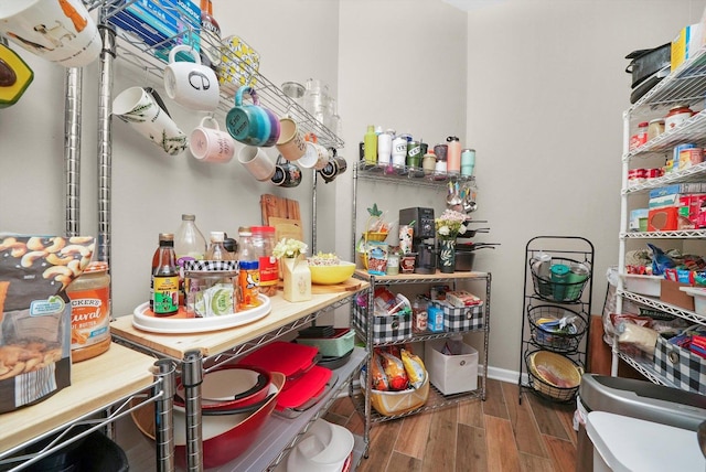 2215 N Woodlawn Park Ave, Mchenry, IL 60051 - view of pantry