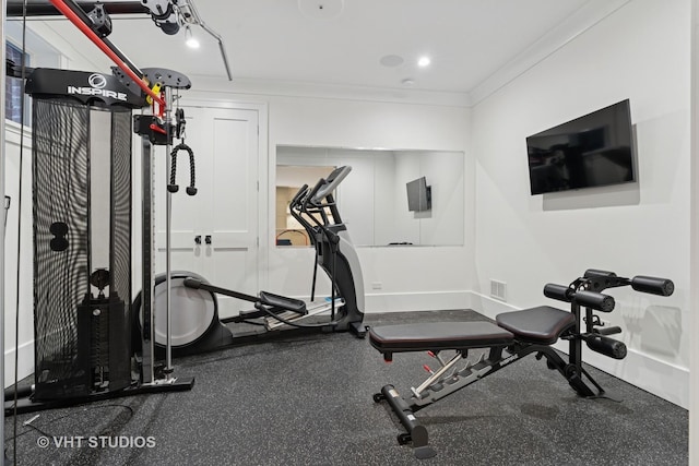 1963 N Dayton St, Chicago, IL 60614 - workout room with ornamental molding and baseboards