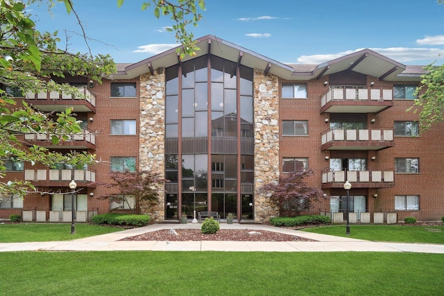 2311 183rd St Unit 203, Homewood, IL 60430 - view of apartment building / complex