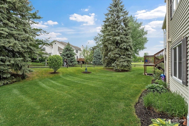 312 Dunham Place Commons Unit 312, Saint Charles, IL 60174 - view of grassy yard