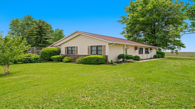 701 W Oregon St, Polo, IL 61064 - view of side of property featuring a yard