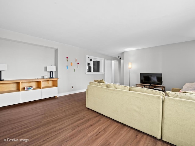 6118 N Sheridan Rd Unit 1003, Chicago, IL 60660 - living area with wood finished floors and baseboards