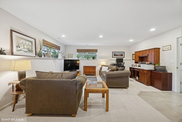 31786 N Pineview Blvd, Lakemoor, IL 60051 - living area with recessed lighting