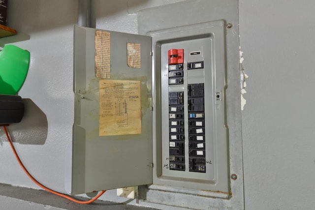 300 N Elm St, Odell, IL 60460 - utilities with electric panel