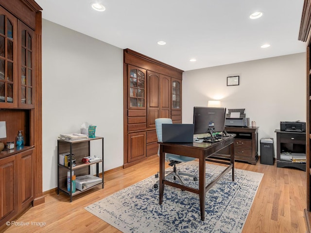 1000 Surrey Ln, Itasca, IL 60143 - office featuring light wood-type flooring, baseboards, and recessed lighting