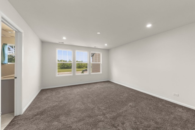 515 Watercress Dr, Aurora, IL 60504 - carpeted empty room featuring recessed lighting