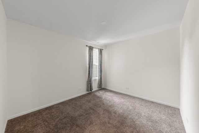 515 Watercress Dr, Aurora, IL 60504 - empty room featuring carpet and baseboards