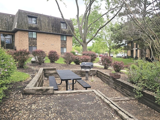 2 Oak Creek Dr Unit 3207, Buffalo Grove, IL 60089 - view of patio / terrace