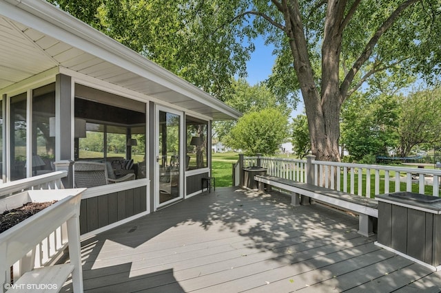 862 Wimbleton Ln, Crystal Lake, IL 60014 - wooden deck featuring a sunroom