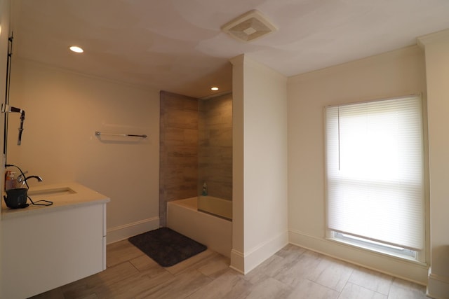 4977 N Mount Vernon Rd, Forreston, IL 61030 - full bathroom featuring crown molding, vanity, baseboards, and recessed lighting