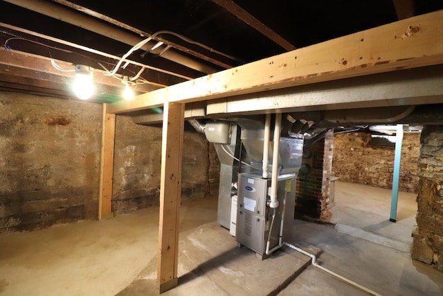 4977 N Mount Vernon Rd, Forreston, IL 61030 - unfinished basement with heating unit