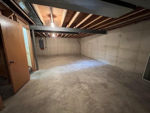 7750 Northfield Ln, Tinley Park, IL 60487 - unfinished basement featuring electric panel