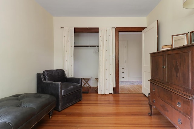 2013 E Taylor St, Bloomington, IL 61701 - living area with light wood-style floors