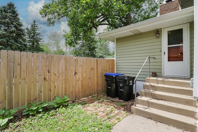 2013 E Taylor St, Bloomington, IL 61701 - view of yard
