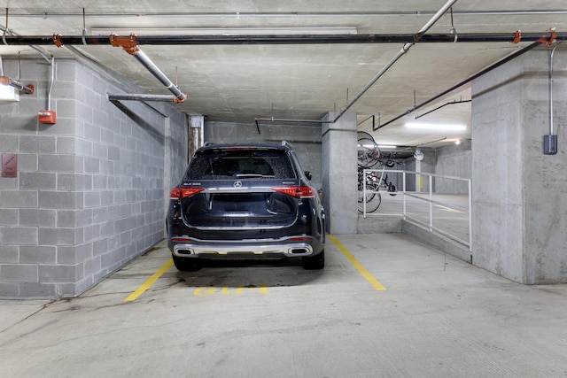 1629 S Prairie Ave Unit 1503, Chicago, IL 60616 - view of parking garage