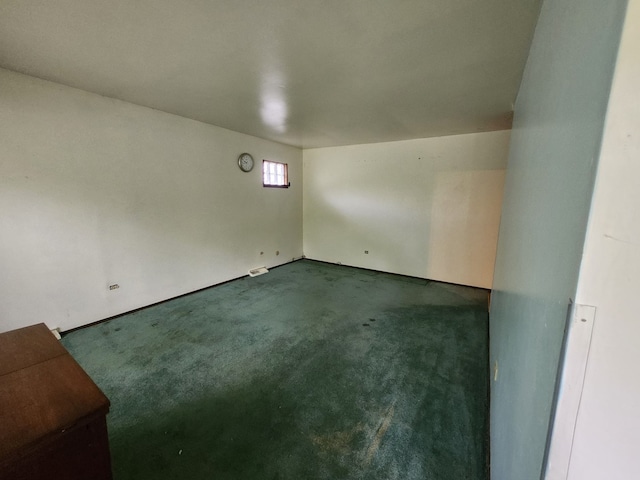 845 Muskegon Ave, Calumet City, IL 60409 - unfurnished room with carpet floors