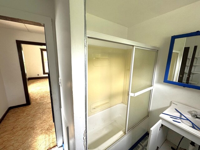116 W 13th St, Kewanee, IL 61443 - full bathroom featuring combined bath / shower with glass door