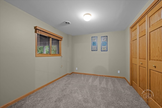 10N738 Prairie Xing, Elgin, IL 60124 - unfurnished bedroom featuring carpet, baseboards, and a closet