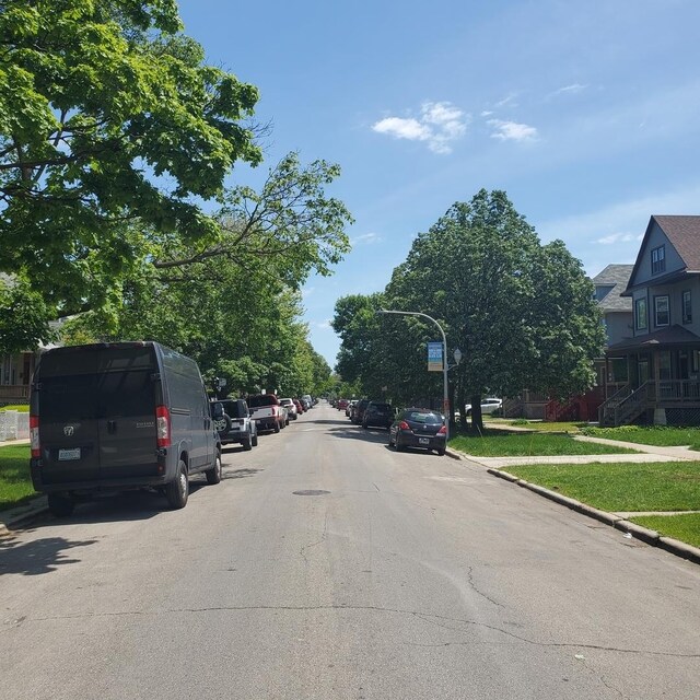 5962 W Iowa St, Chicago, IL 60651